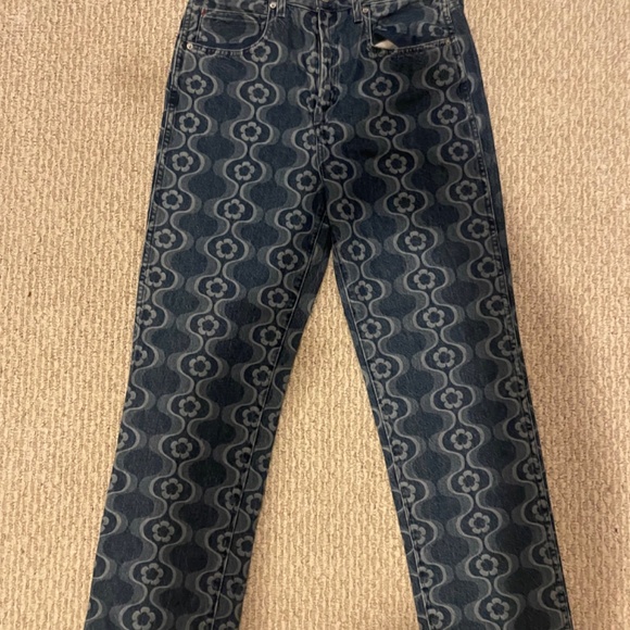 Aritzia Sunday Best Jeans - Picture 3 of 3